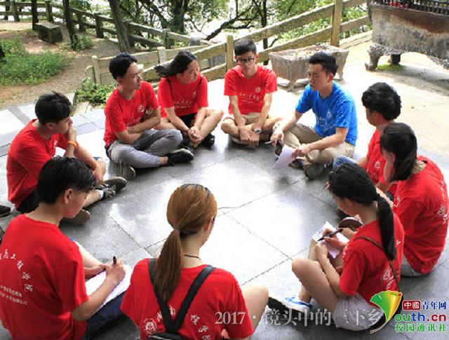 新葡萄8883官网AMG志愿者探访老街 为灾后修复建言献策